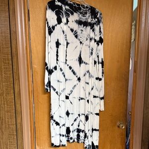Black & White Tie-Dye Long Sleeve Maxi Cardifan